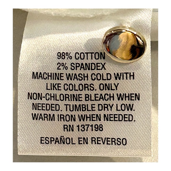 🆕THALIA & SODI - WHITE COLLAR SHIRT WITH SILVER BUTTONS! SIZE-MEDIUM - Picture 10 of 15